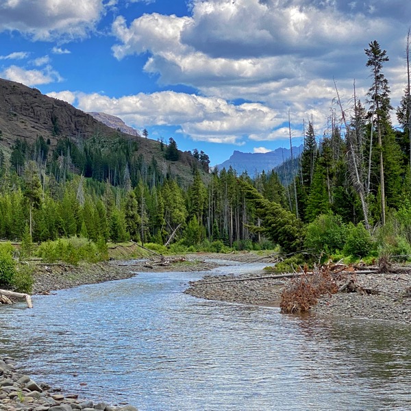 Backpacking Pelican Valley to Lamar Valley crossing